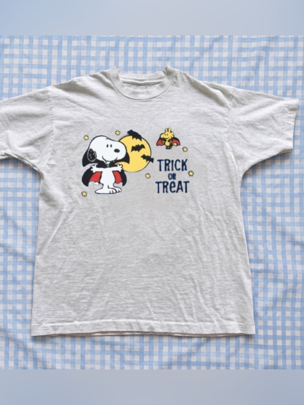 Peanuts Snoopy 'Trick or Treat' T‑Shirt, Gildan White Halloween Tee